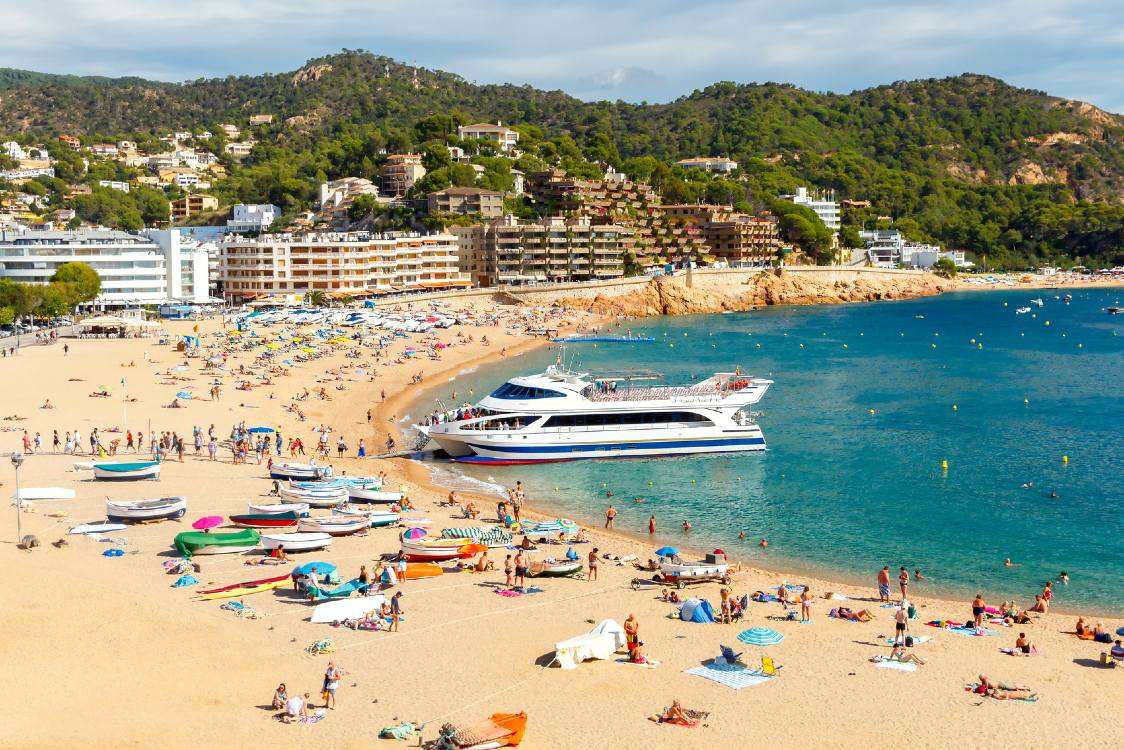 Faça uma viagem de última hora para a Costa Brava!